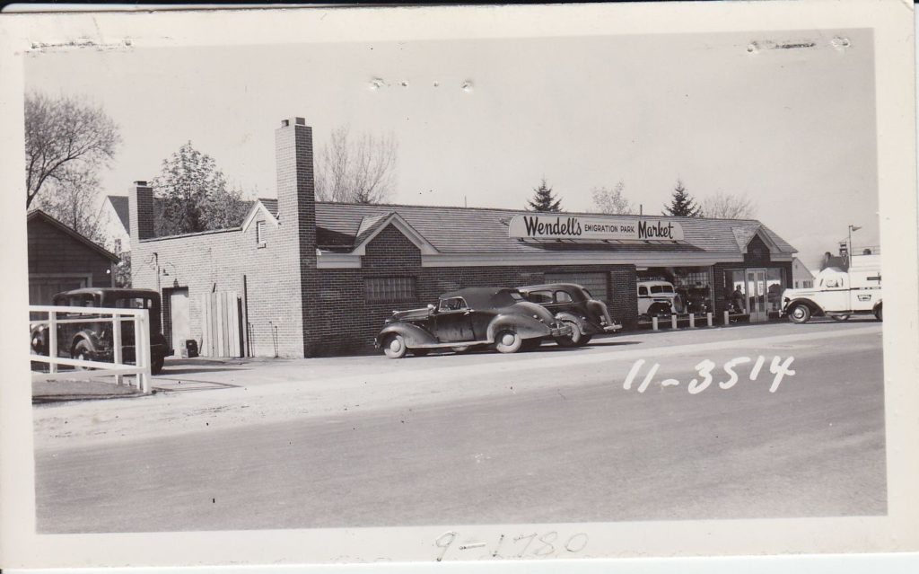 emigrationmarketca1945